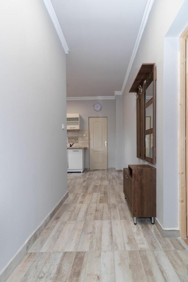 Ferienwohnung Ivanhoe Apartman Nyírbátor Exterior foto