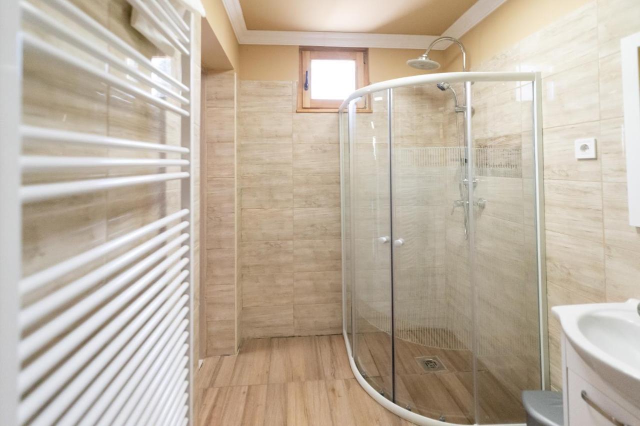 Ferienwohnung Ivanhoe Apartman Nyírbátor Exterior foto