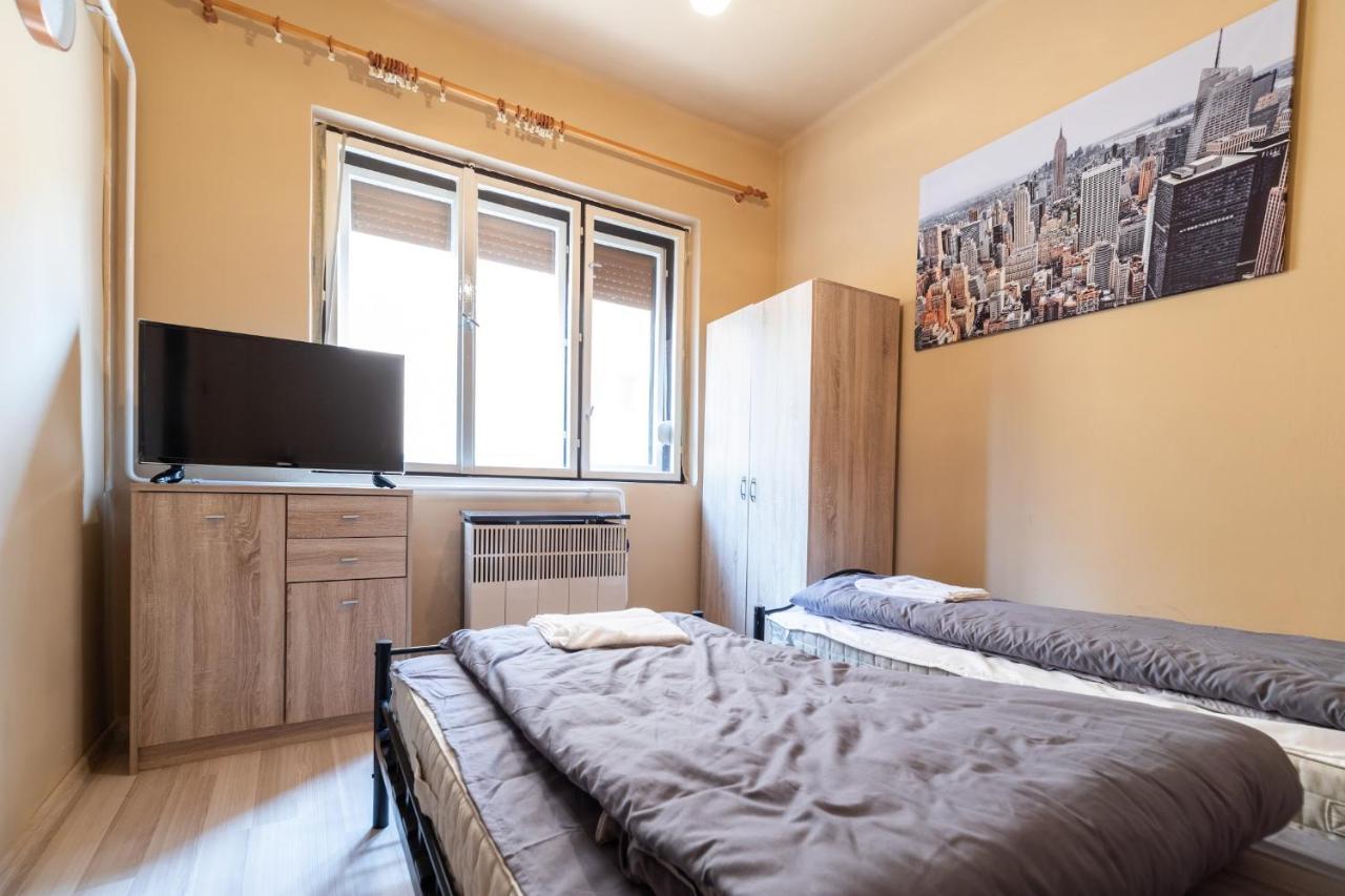 Ferienwohnung Ivanhoe Apartman Nyírbátor Exterior foto